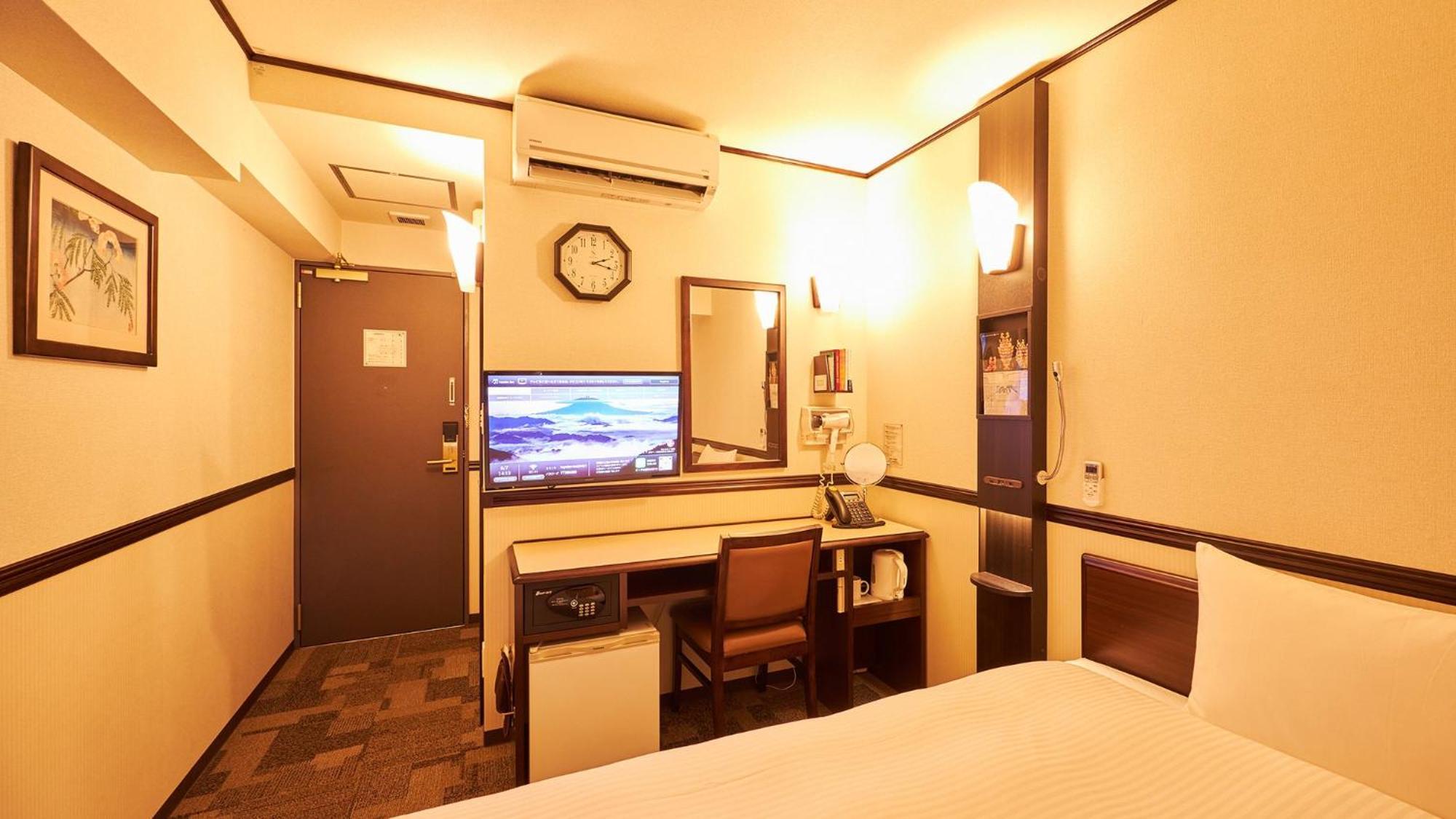 Toyoko Inn Tokyo Eki Yaesu Kita Guchi Pokoj fotografie